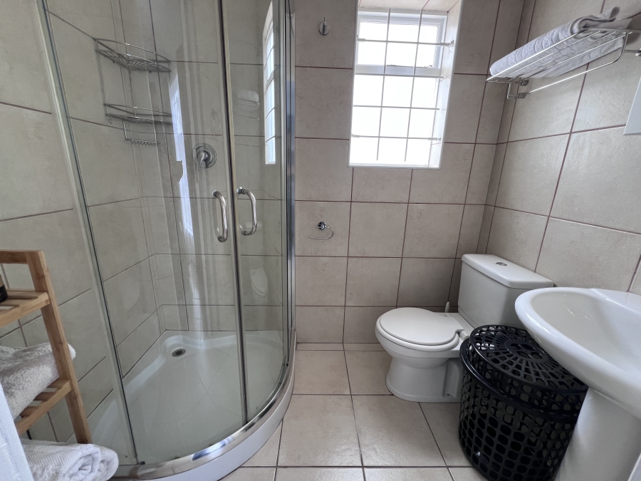 To Let 1 Bedroom Property for Rent in Tijgerhof Western Cape